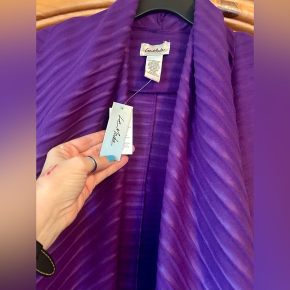 LeModa Vibrant Purple Textured Cardigan - Picture 2 of 2